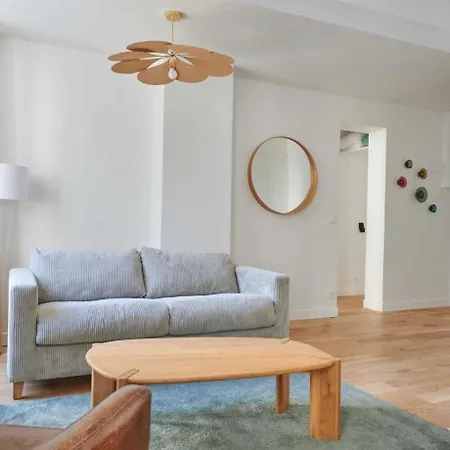 Modern 1br 2p - Abbesses * Párizs