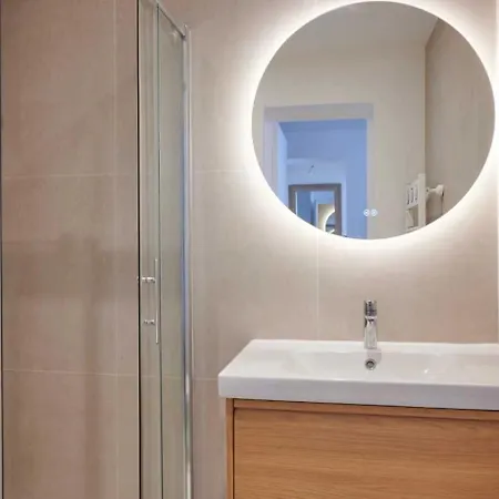 Modern 1br 2p - Abbesses *